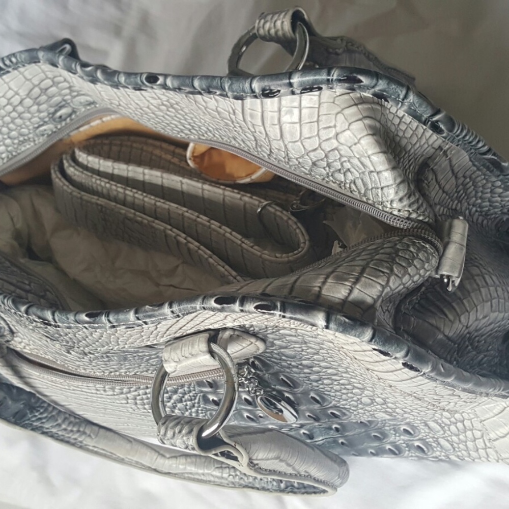 Micheal Kors snake skin printed style tote - Picture 2 of 2